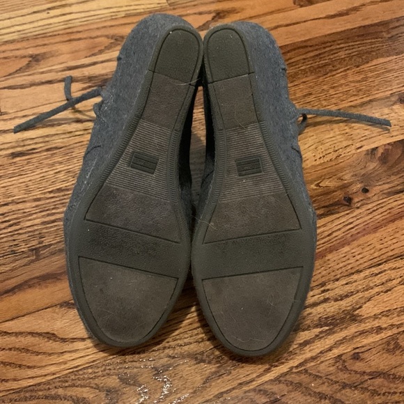 TOMS Grey Wool Wedge Booties - Picture 4 of 4